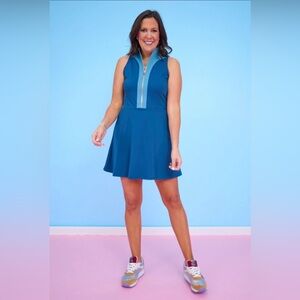 SSYS Contrast Half Zip Active Dress In Teal